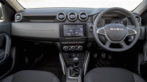 Dacia Duster 2023 interior
