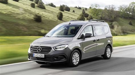 Mercedes-Benz Citan Tourer en un entorno urbano