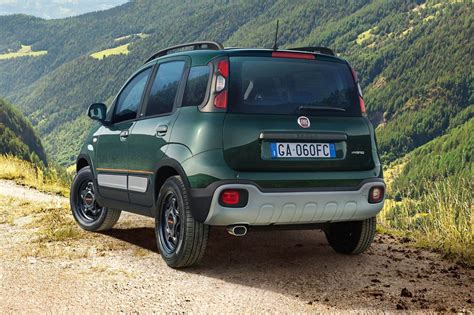 Fiat Panda Garmin con detalles en verde y naranja