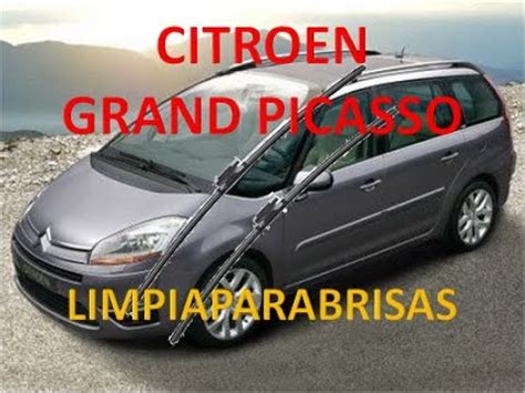 Citroën Picasso con limpiaparabrisas trasero en funcionamiento