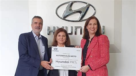 Placa conmemorativa Hyundai PRO Philosophy