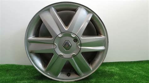 Renault Megane 4 con llantas