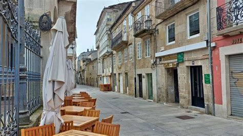 Calle de Lugo con sol