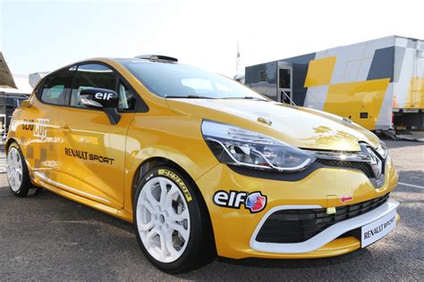 Renault Clio Cup race car with Sadev gearbox visible