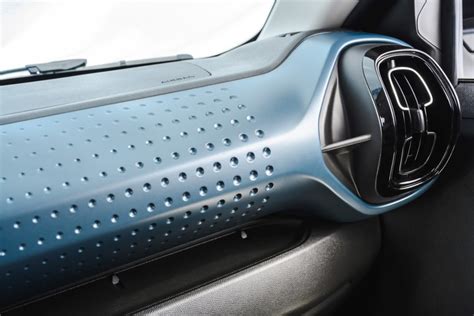 Citroën C3 con embellecedores protectores en las puertas