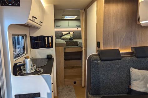 Distribución interior de la Bürstner Lyseo Time i 734 G