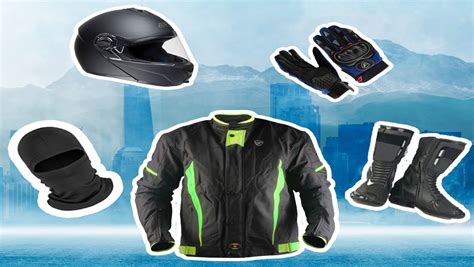 Motociclista con equipamiento completo