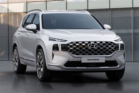 Hyundai Santa Fe 2023 vista frontal