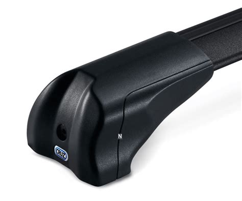 Detalle de perfil aerodinámico de barra de techo Cruz Airo Fuse