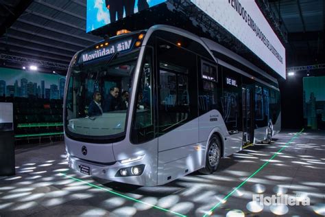 Autobús Mercedes-Benz Citaro en una calle urbana