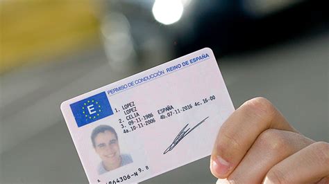 Imagen de un permiso de conducir caducado