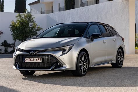 Toyota Corolla Touring Sports exterior
