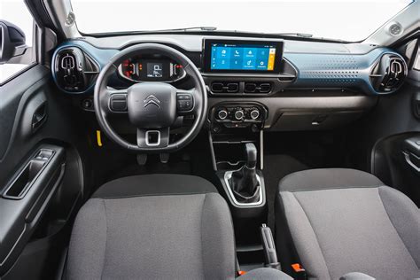 Citroën C3 interior frontal