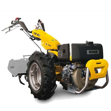 Motocultor PASCUALI con varios aperos acoplados