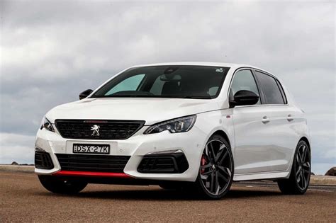 Peugeot 308 GTi 270 en carretera