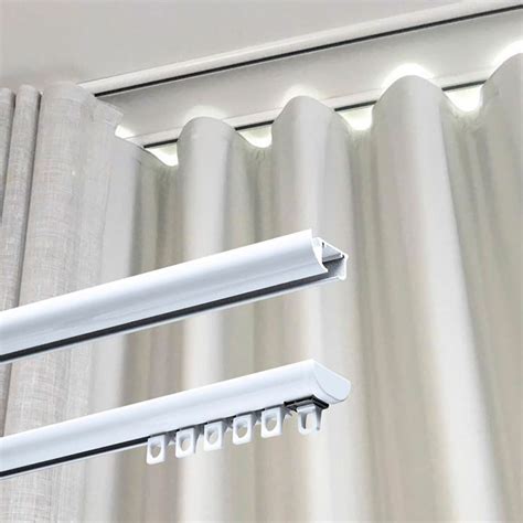 Riel de aluminio para cortina en furgoneta