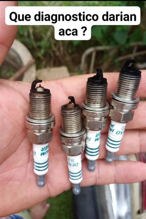 Bujía de coche con electrodo desgastado