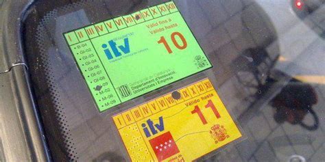 Etiquetas de ITV de diferentes años