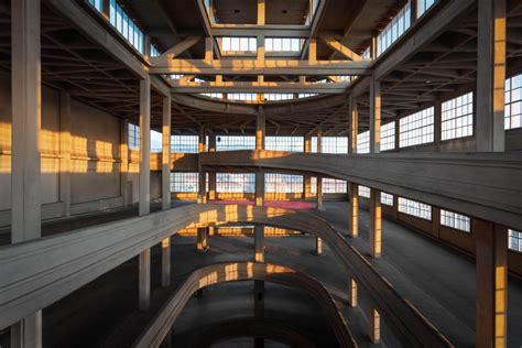 Interior de la Pinacoteca Agnelli con vistas a la pista de pruebas