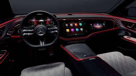 Interior de lujo de un Mercedes-Benz Clase S