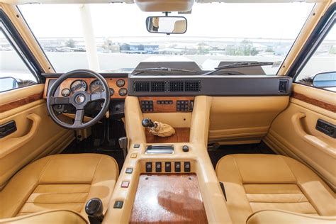 Detalle interior Lamborghini LM002