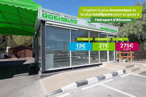 Imagen del personal de Eco Parking Alicante asistiendo a un cliente con su equipaje