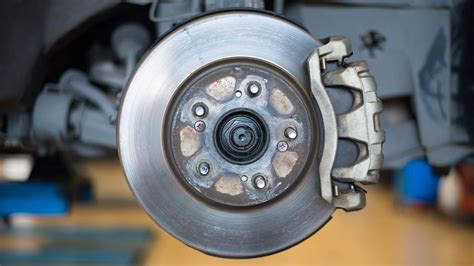 Imagen de discos de freno con cambios de color debido al sobrecalentamiento