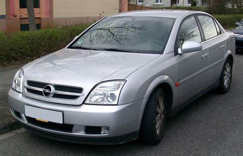 Opel Vectra C con símbolo de avería