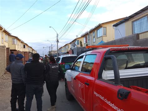 Vehículo de producción estándar siendo desmantelado