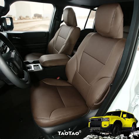 Toyota Land Cruiser interior con fundas de asiento