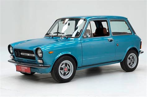 Autobianchi A112 Abarth en un evento de coches clásicos