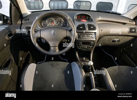 Peugeot 206 GTi interior