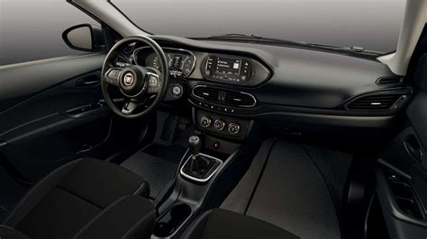 Interior del Fiat Tipo con énfasis en el espacio